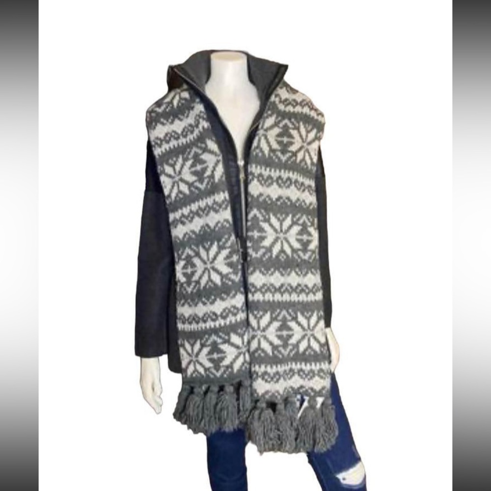 knitted scarf & wrap - Picture 2 of 4
